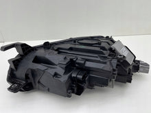 Laden Sie das Bild in den Galerie-Viewer, Frontscheinwerfer Skoda Octavia IV 5E4941015A LED Links Scheinwerfer Headlight SCH8597251245cd