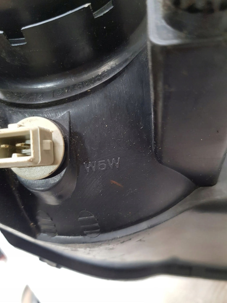 Frontscheinwerfer Ford Fiesta ARO21159 Links Scheinwerfer Headlight SCH9076042028hj