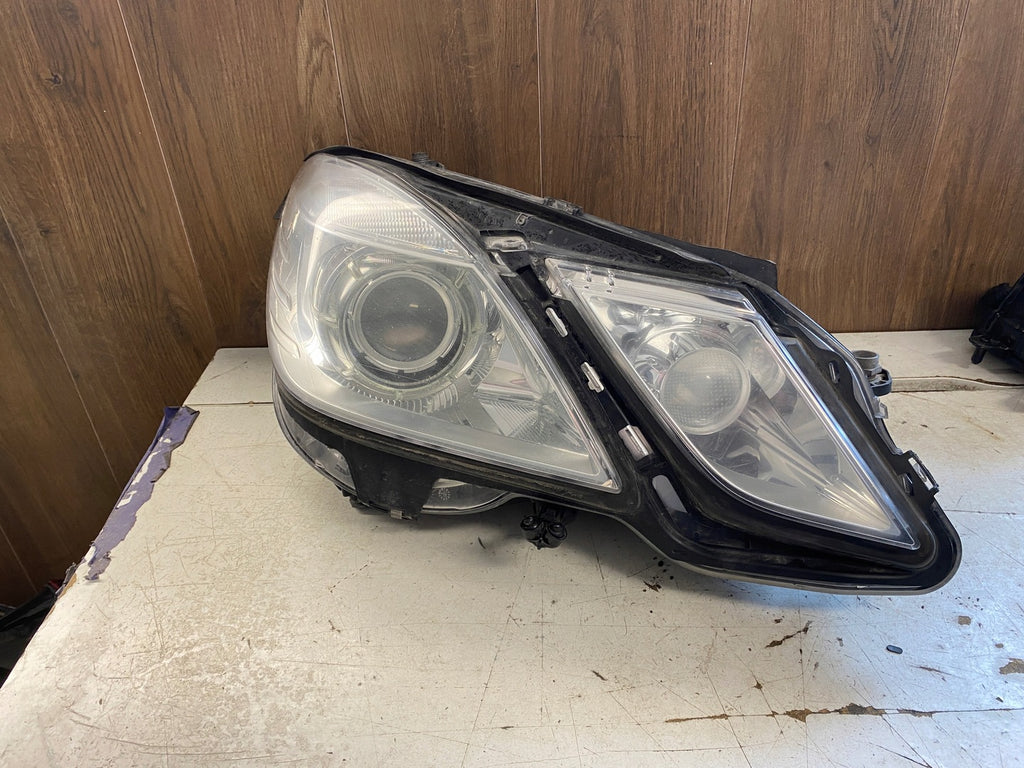 Frontscheinwerfer Mercedes-Benz W212 A2128200239 Xenon Rechts Headlight