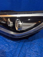 Laden Sie das Bild in den Galerie-Viewer, Frontscheinwerfer Hyundai I30 III G4921-22030 Full LED Rechts oder Links
