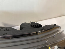 Laden Sie das Bild in den Galerie-Viewer, Frontscheinwerfer Hyundai I 92102-4P500 Rechts Scheinwerfer Headlight