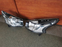 Load image into Gallery viewer, Frontscheinwerfer Renault Trafic III 260608912R Ein Satz Scheinwerfer Headlight SCH5259209887jl