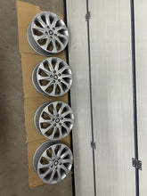 Laden Sie das Bild in den Galerie-Viewer, 4x Alufelge 16 Zoll 6.5" 5x112 46ET Glanz Silber 5F0601025A Seat Leon Rim Wheel FEL4548453253xm
