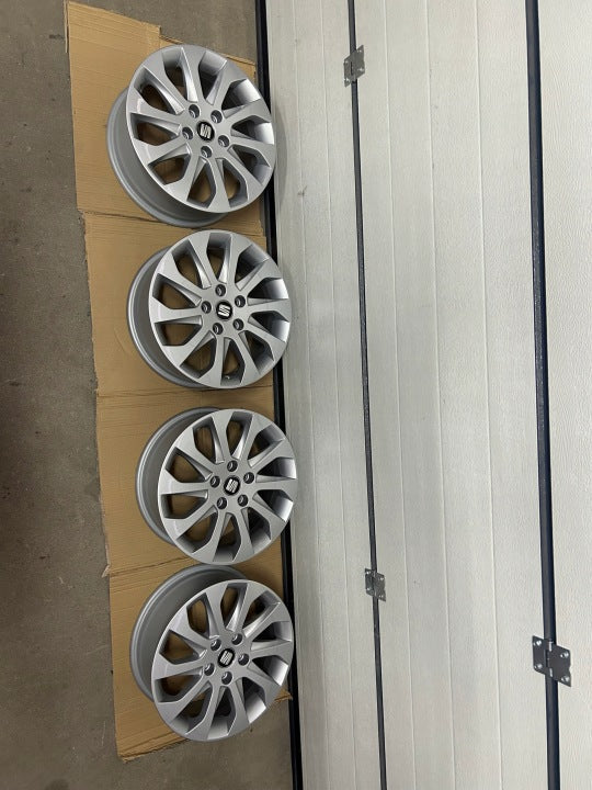 4x Alufelge 16 Zoll 6.5" 5x112 46ET Glanz Silber 5F0601025A Seat Leon Rim Wheel FEL4548453253xm