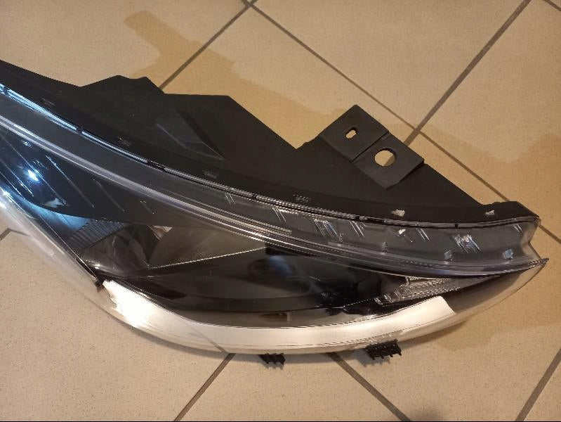 Frontscheinwerfer Kia Rio Rechts Scheinwerfer Headlight SCH1050410667li