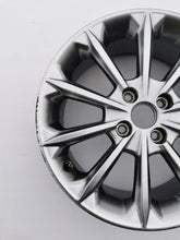 Laden Sie das Bild in den Galerie-Viewer, 1x Alufelge 17 Zoll 7.0&quot; 4x108 47,5ET Glanz Silber H1BC-1007-D1A Ford Fiesta