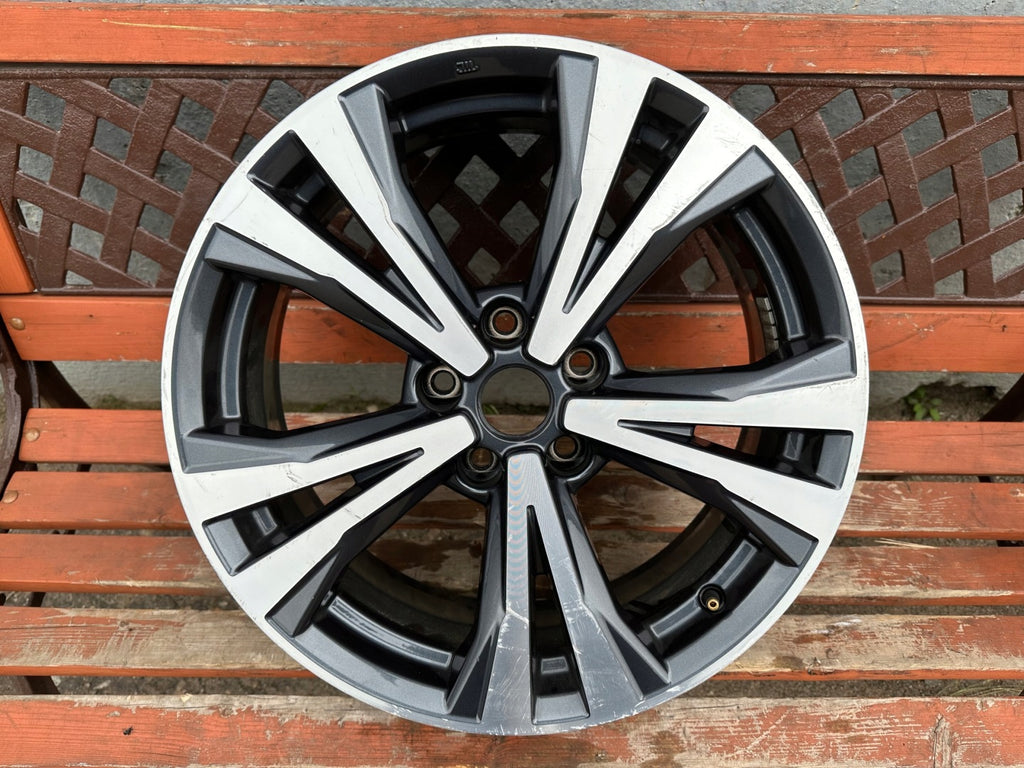 1x Alufelge 18 Zoll 7.0" 5x114.3 40ET Glanz Graphit HVO3BMB94 Nissan Qashqai FEL8834561616hm