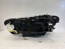 Laden Sie das Bild in den Galerie-Viewer, Frontscheinwerfer BMW X1 F48 7495004-01 Rechts Scheinwerfer Headlight SCH7601642821is