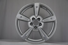 Load image into Gallery viewer, 1x Alufelge 18 Zoll 7.0" 5x114.3 47ET Glanz Silber 3113101XNW01A Rim Wheel FEL3549370285de