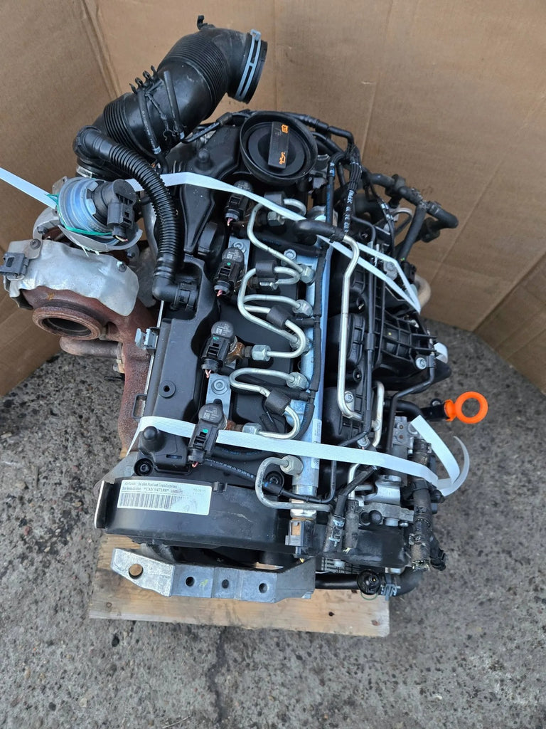 Motor Seat Skoda VW CAY 1.6 TDI 129TKm 2010 Diesel Engine Komplett