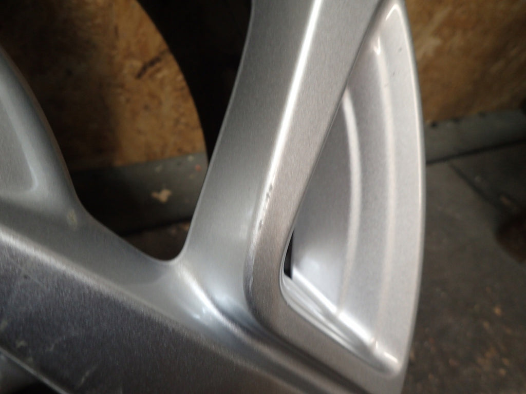 1x Alufelge 15 Zoll 6.0" 4x100 Hyundai Rim Wheel FEL8993618171mc