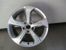Laden Sie das Bild in den Galerie-Viewer, 1x Alufelge 17 Zoll 7.5" 5x112 5G0601025BG VW Golf Vii Rim Wheel FEL3065561915gg