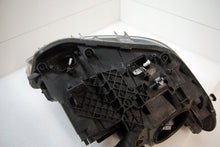 Laden Sie das Bild in den Galerie-Viewer, Frontscheinwerfer BMW 1 F21 F20 7229677-10 Xenon Ein Stück (Rechts oder Links)