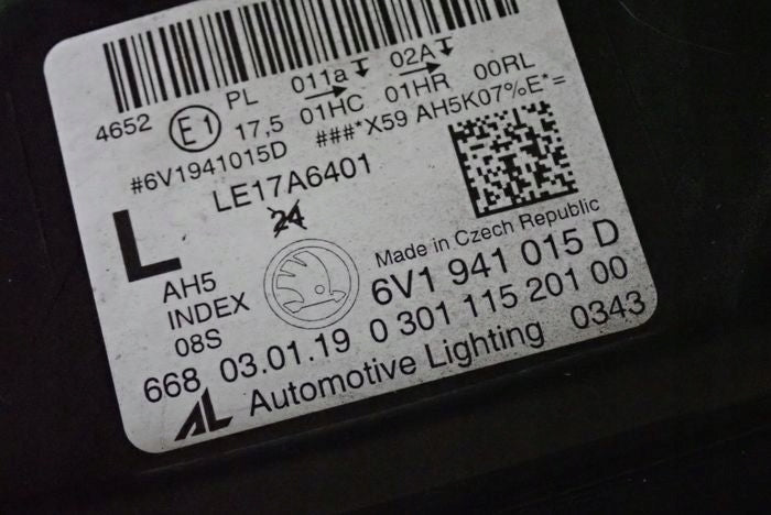 Frontscheinwerfer Skoda Fabia III 6V1941015D LED Ein Stück (Rechts oder Links)