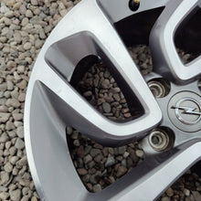 Laden Sie das Bild in den Galerie-Viewer, 1x Alufelge 16 Zoll 6.5" 4x108 20ET Glanz Silber Opel Crossland X Rim Wheel FEL7773311971lp