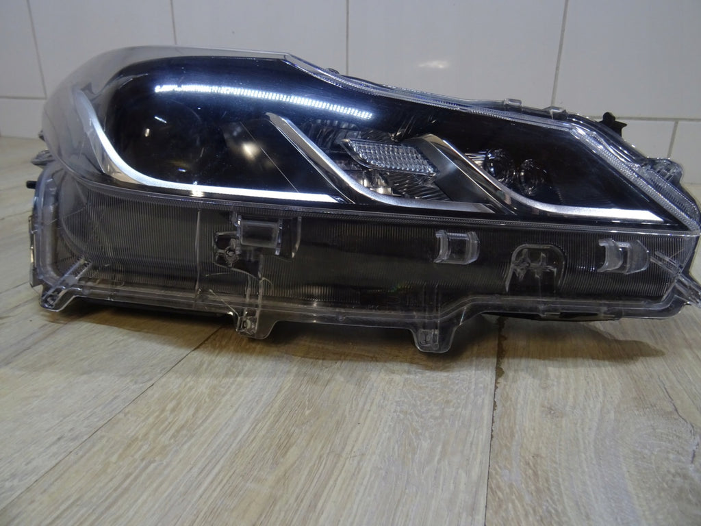 Frontscheinwerfer Toyota Corolla 81113-02T31 Rechts Scheinwerfer Headlight SCH7451111597oa