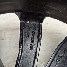 Laden Sie das Bild in den Galerie-Viewer, 1x Alufelge 18 Zoll 7.0" 5x112 2GA601025AB VW T-Roc Rim Wheel FEL2585908277ke