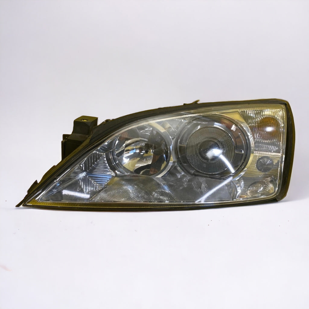 Frontscheinwerfer Ford Mondeo Xenon Ein Stück (Rechts oder Links) Headlight