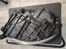 Laden Sie das Bild in den Galerie-Viewer, Frontscheinwerfer Audi A6 C6 Touareg 7L6941032C Xenon Rechts oder Links