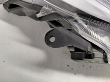 Laden Sie das Bild in den Galerie-Viewer, Frontscheinwerfer Toyota Yaris Rechts Scheinwerfer Headlight SCH3690970695ns