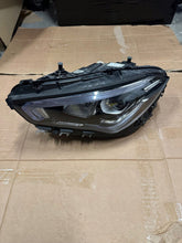 Laden Sie das Bild in den Galerie-Viewer, Frontscheinwerfer Mercedes-Benz Cla A1189062500 Links Scheinwerfer Headlight SCH2133627481ps