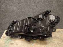 Laden Sie das Bild in den Galerie-Viewer, Frontscheinwerfer Mercedes-Benz W246 Rechts Scheinwerfer Headlight SCH5984956905rk