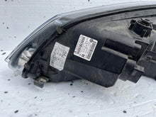 Laden Sie das Bild in den Galerie-Viewer, Frontscheinwerfer Seat Alhambra 7N5941006F Rechts Scheinwerfer Headlight SCH7811004834hp