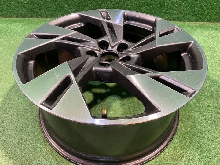 1x Alufelge 20 Zoll 9.0" 5x112 38ET 4KE601025T Audi E-Tron Rim Wheel FEL9256457942po