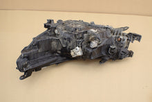 Laden Sie das Bild in den Galerie-Viewer, Frontscheinwerfer Toyota Hilux VIII 81110-0KP41 1EJ-923363-040A LED Rechts