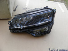 Laden Sie das Bild in den Galerie-Viewer, Frontscheinwerfer Skoda Karoq 57B941016D LED Ein Stück (Rechts oder Links) SCH8424238881ro