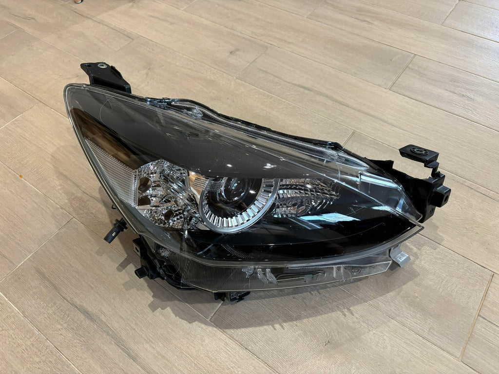 Frontscheinwerfer Mazda 2 D43N-51030 LED Rechts Scheinwerfer Headlight