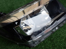 Load image into Gallery viewer, Frontscheinwerfer VW Crafter 7C1941006 Rechts Scheinwerfer Headlight SCH5748412723wo
