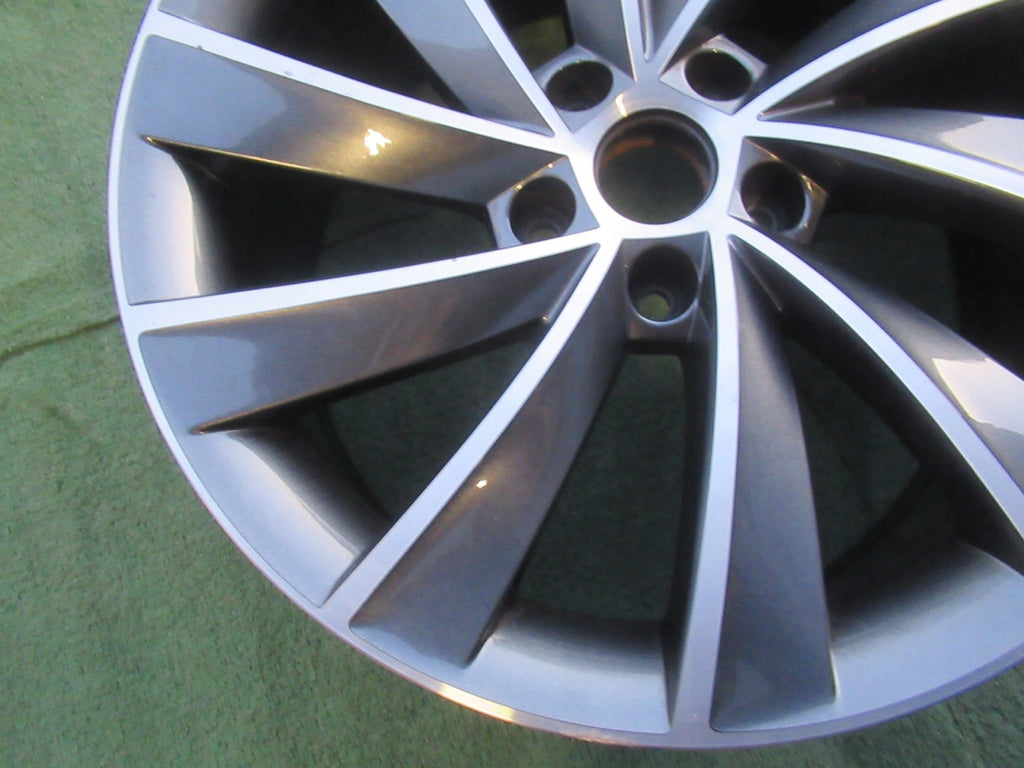 1x Alufelge 18 Zoll 8.0" 5x112 44ET Glanz Graphit 3V0601025L Mg Superb Iii FEL3917412329pk