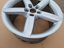 Load image into Gallery viewer, 1x Alufelge 18 Zoll 8.0&quot; 5x112 47ET Glanz Silber 8K0601025CD Audi A4 Rim Wheel