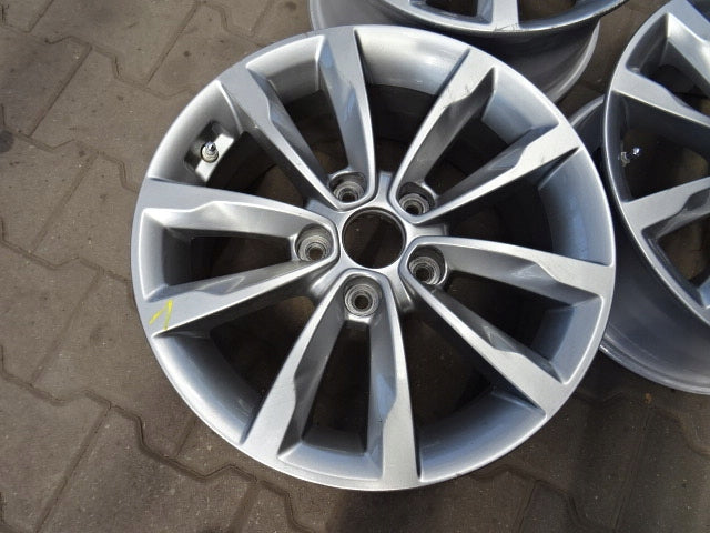 1x Alufelge 16 Zoll 7.0" 5x114.3 Glanz Hyundai Rim Wheel FEL6287080422sp