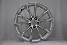 Load image into Gallery viewer, 1x Alufelge 18 Zoll 8.5" 5x112 29ET Glanz Silber 8T0601025CA Audi Rim Wheel FEL3490522618lz