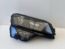 Laden Sie das Bild in den Galerie-Viewer, Frontscheinwerfer Skoda Karoq 57B941016A Rechts Scheinwerfer Headlight SCH6315110534lb