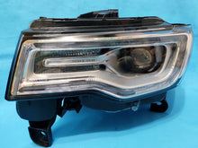 Laden Sie das Bild in den Galerie-Viewer, Frontscheinwerfer Jeep Grand Cherokee Wk2 68289239AH Xenon Links Headlight SCH9599791719up