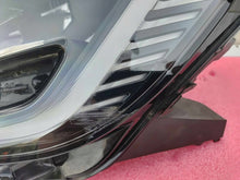 Laden Sie das Bild in den Galerie-Viewer, Frontscheinwerfer Renault Clio V 260600901R Full LED Links Headlight SCH7694365021sg