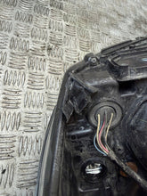Laden Sie das Bild in den Galerie-Viewer, Frontscheinwerfer Toyota Hilux 85122000 Xenon Rechts Scheinwerfer Headlight SCH4774144497qq