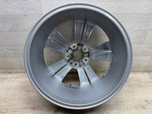 Laden Sie das Bild in den Galerie-Viewer, 1x Alufelge 18 Zoll 57A601025M Skoda Karoq Rim Wheel FEL4508390953bz