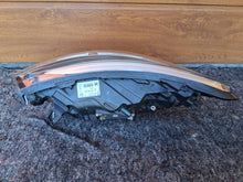 Laden Sie das Bild in den Galerie-Viewer, Frontscheinwerfer Renault Captur I 260107244R Full LED Rechts Headlight SCH8481051807lp