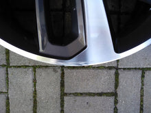 Laden Sie das Bild in den Galerie-Viewer, 1x Alufelge 18 Zoll 7.5&quot; 5x114.3 52ET 52910-J9300 Hyundai Kona Rim Wheel
