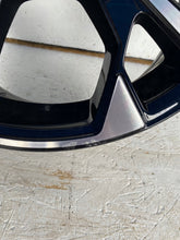 Load image into Gallery viewer, 1x Alufelge 17 Zoll 7.0&quot; 4x108 1646346180 Opel Corsa F Rim Wheel