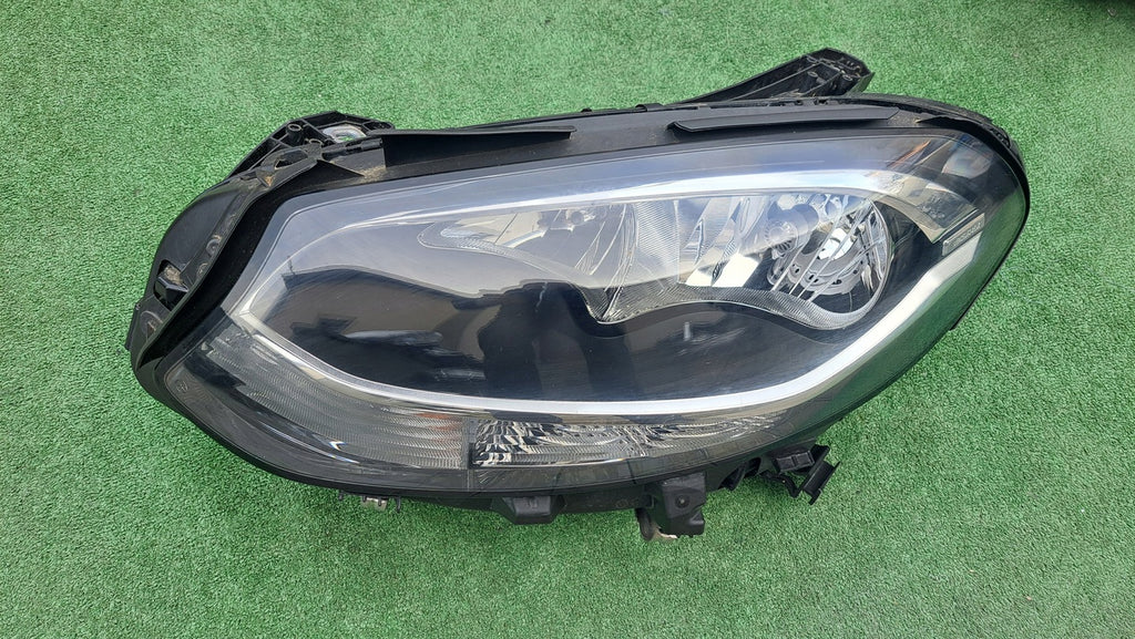 Frontscheinwerfer Mercedes-Benz W246 A2468205361 Ein Stück (Rechts oder Links) SCH3087820494bf