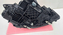 Laden Sie das Bild in den Galerie-Viewer, Frontscheinwerfer BMW 2 Active Tourer U06 5A42243-08 Links Headlight SCH2072037566ij