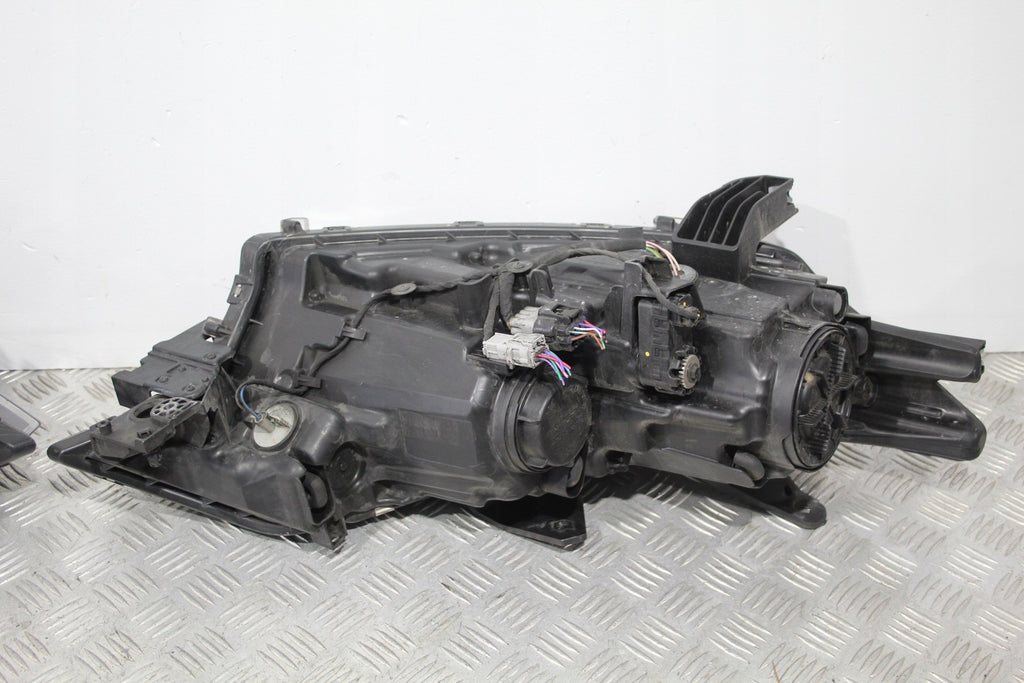 Frontscheinwerfer Mitsubishi Outlander III LED Ein Stück (Rechts oder Links) SCH6113213436no