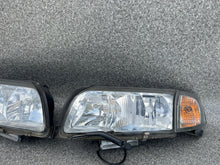 Load image into Gallery viewer, Frontscheinwerfer Volvo S80 I 8620662 8620663 Ein Stück (Rechts oder Links) SCH8254908413pp