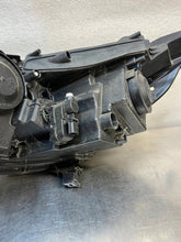 Laden Sie das Bild in den Galerie-Viewer, Frontscheinwerfer Peugeot 2008 I 9815403080 Rechts Scheinwerfer Headlight SCH3925559701ul