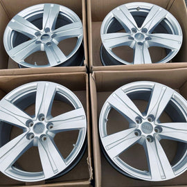 4x Alufelge 18 Zoll 8.0